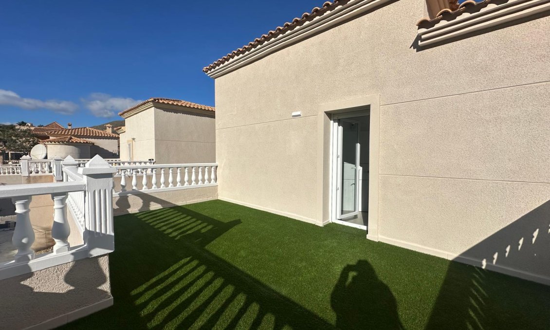 Használt Ingatlanok - Villa -
El Campello - Costa Blanca