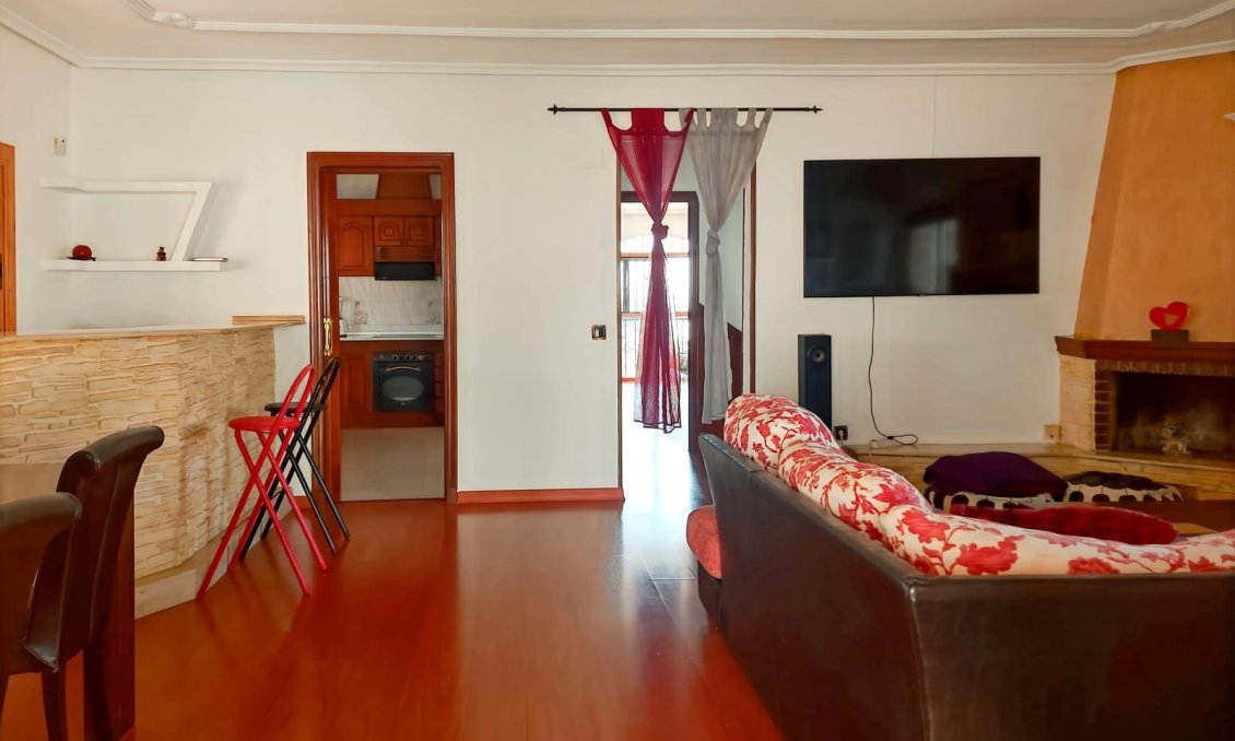 Használt Ingatlanok - Villa -
Torrevieja - Costa Blanca