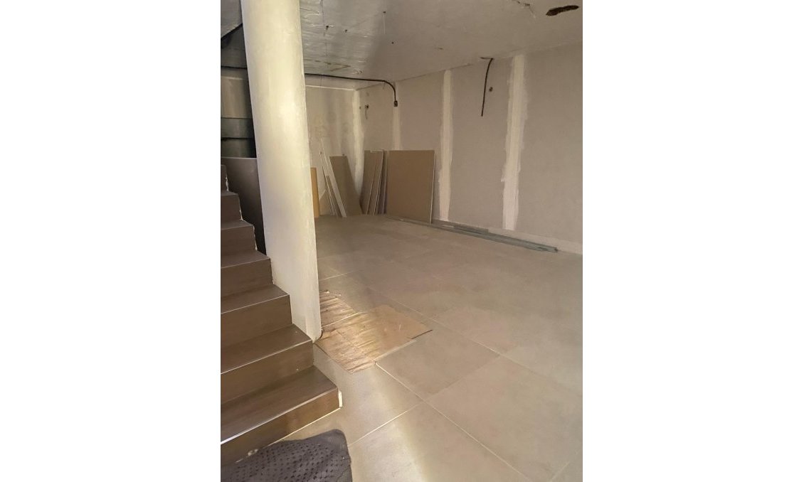 Használt Ingatlanok - Villa -
Torrevieja - Costa Blanca