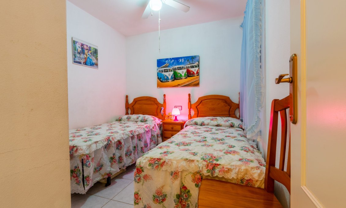 Használt Ingatlanok - Bungaló -
Orihuela Costa - Costa Blanca