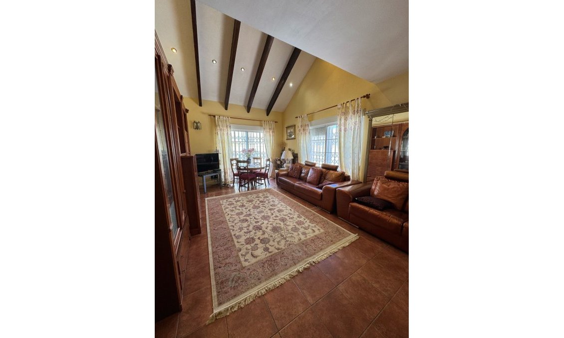 Használt Ingatlanok - Villa -
Orihuela Costa - Costa Blanca