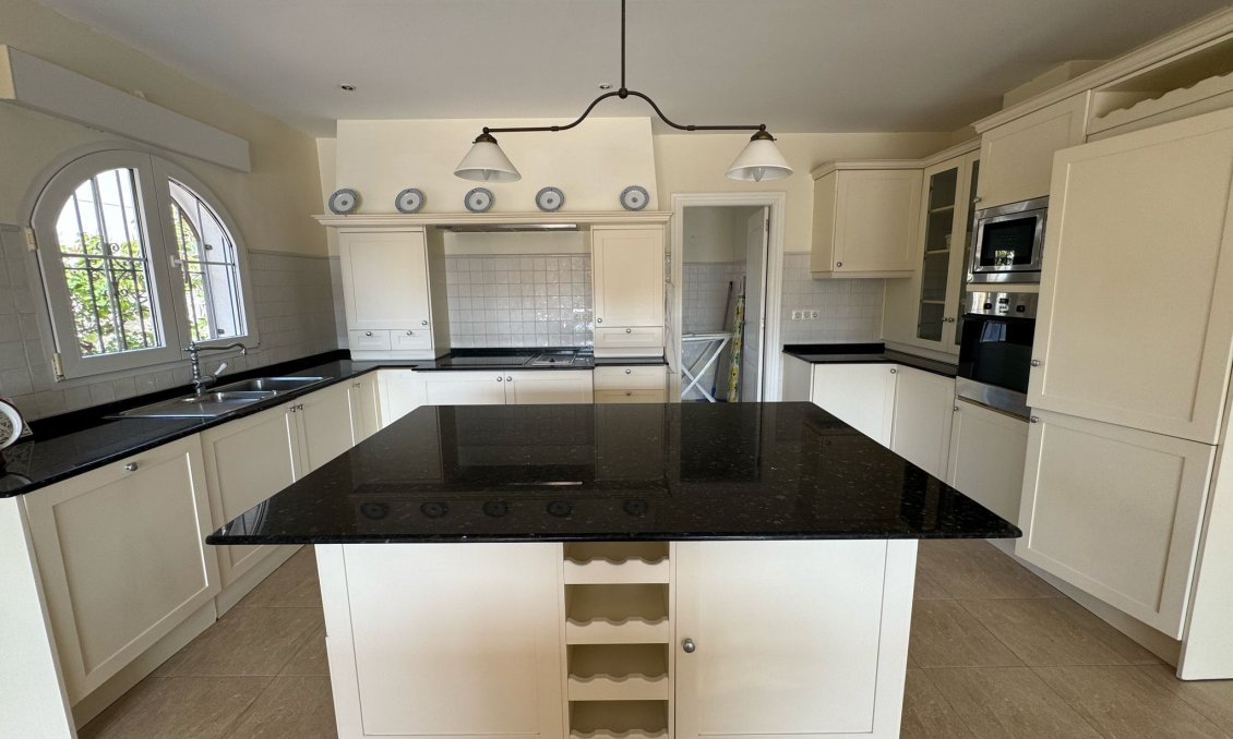 Wiederverkauf - Villa -
Orihuela Costa - Costa Blanca