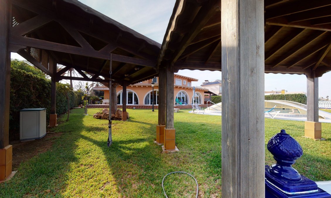 Használt Ingatlanok - Villa -
Orihuela Costa - Costa Blanca