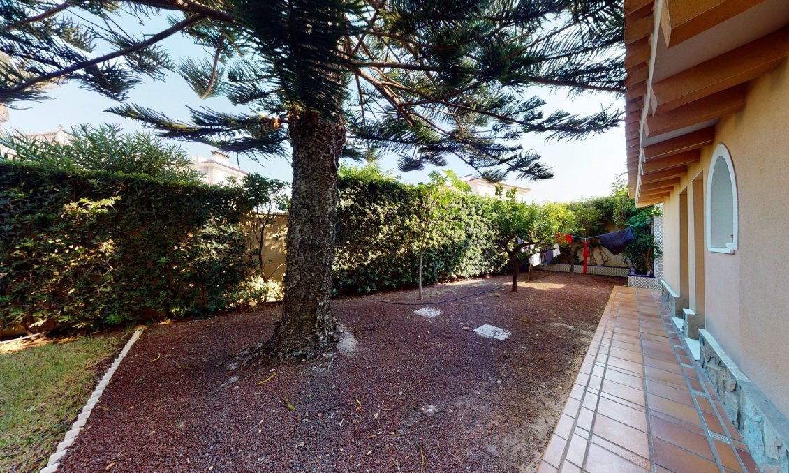 Használt Ingatlanok - Villa -
Orihuela Costa - Costa Blanca