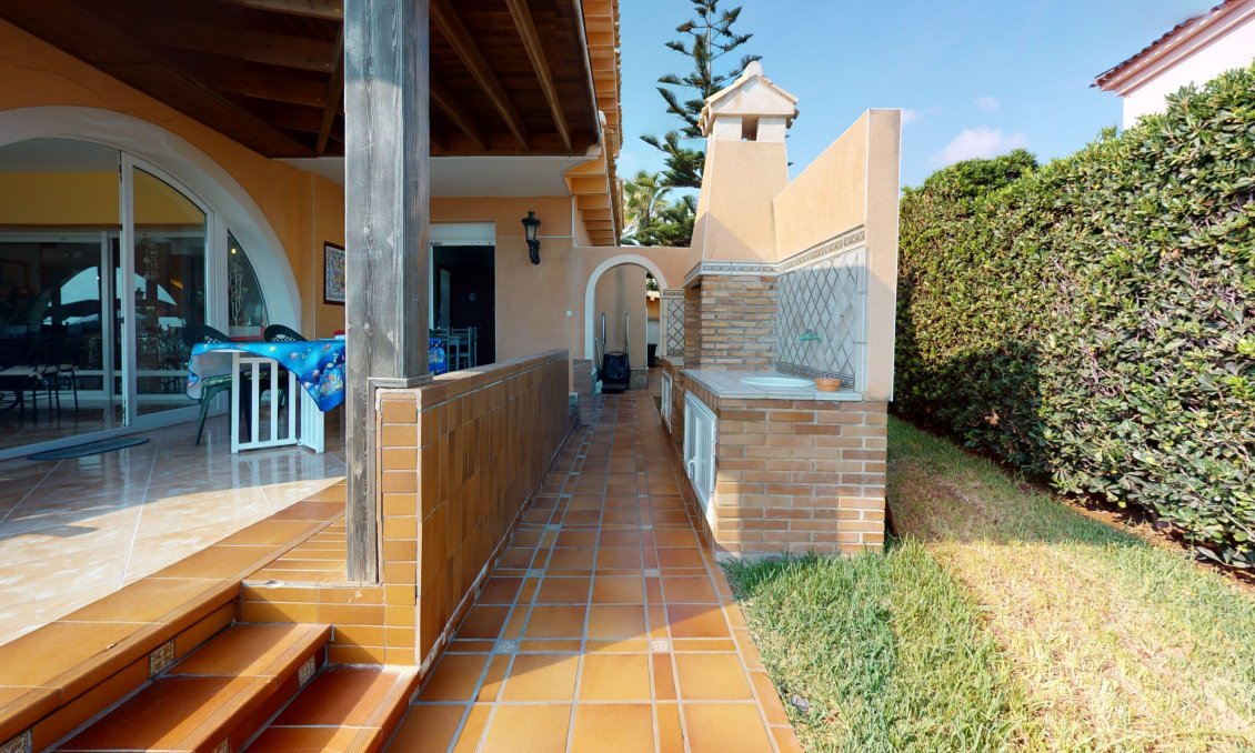 Használt Ingatlanok - Villa -
Orihuela Costa - Costa Blanca