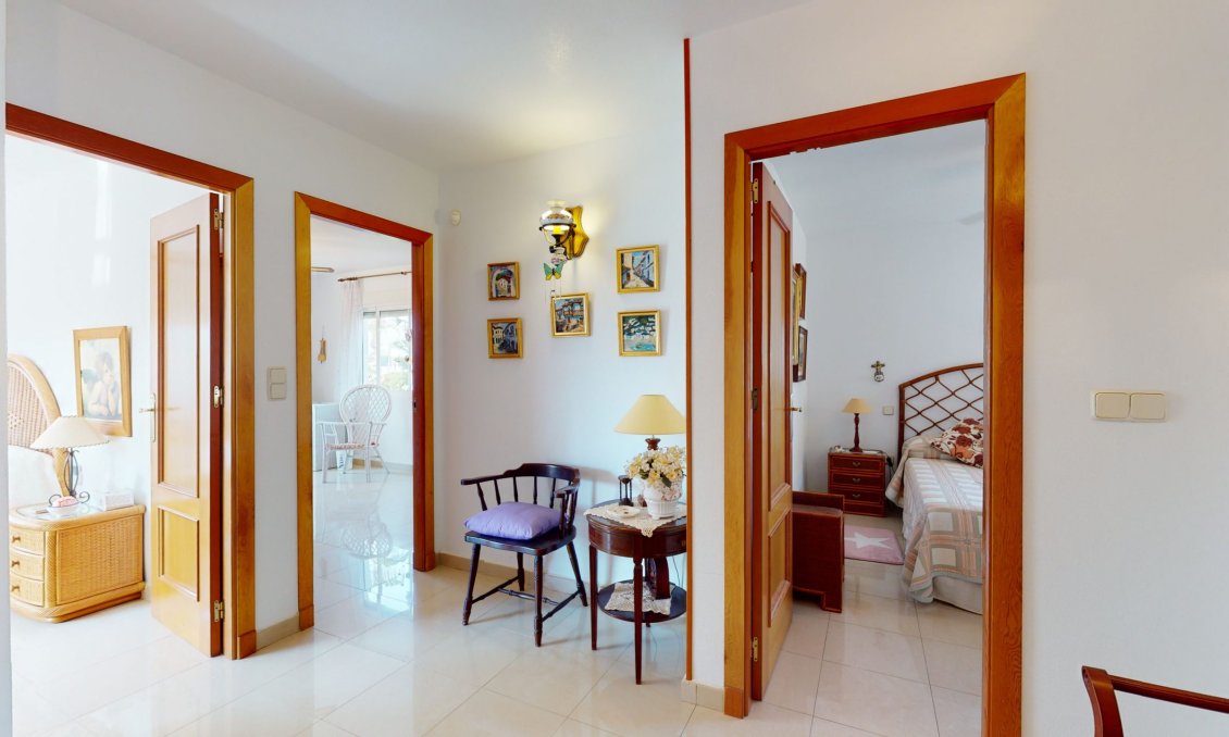 Használt Ingatlanok - Villa -
Orihuela Costa - Costa Blanca