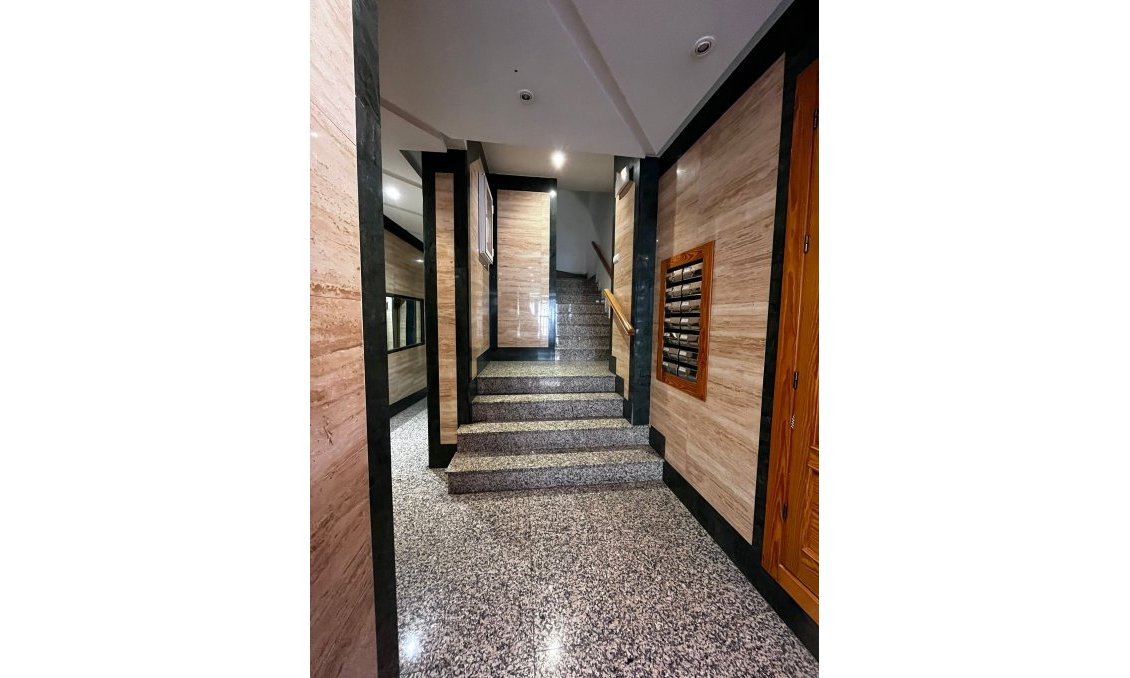 Wiederverkauf - Wohnung -
Torrevieja - Costa Blanca