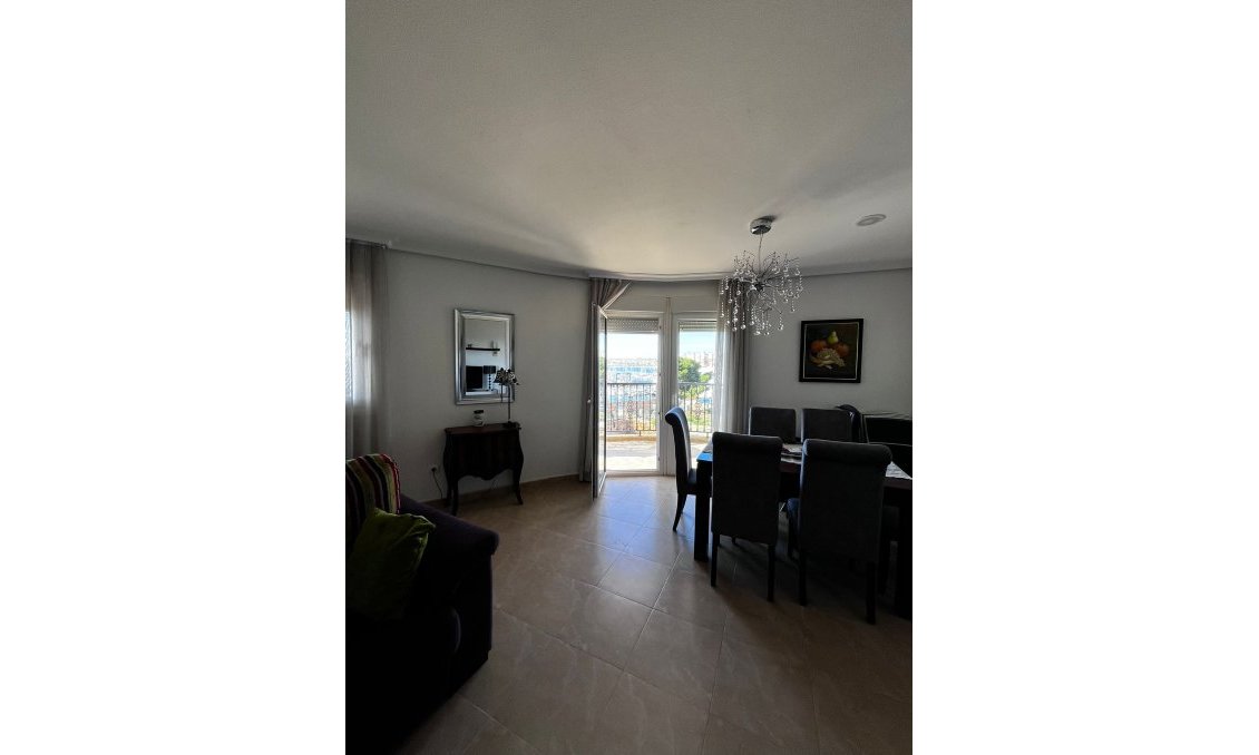 Wiederverkauf - Wohnung -
Torrevieja - Costa Blanca