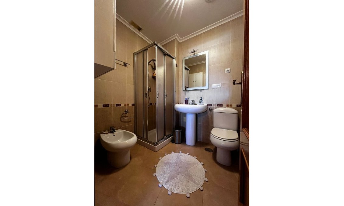 Wiederverkauf - Wohnung -
Torrevieja - Costa Blanca