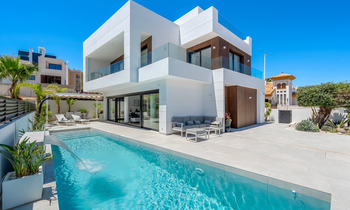 Használt Ingatlanok - Villa -
Guardamar del Segura - Costa Blanca