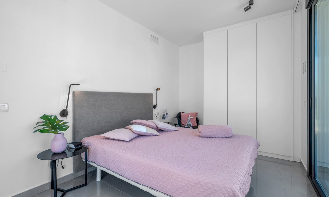 Használt Ingatlanok - Villa -
Guardamar del Segura - Costa Blanca