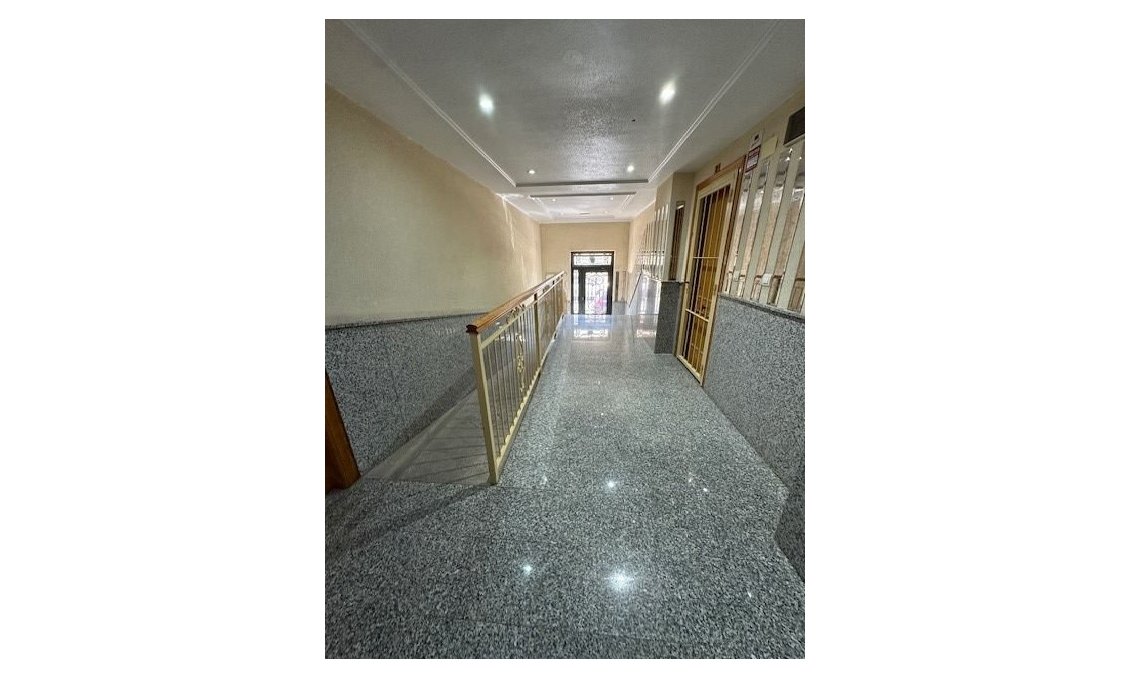 Használt Ingatlanok - Apartman -
Torrevieja - Costa Blanca