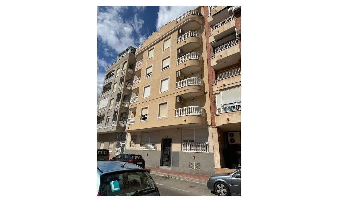 Használt Ingatlanok - Apartman -
Torrevieja - Costa Blanca