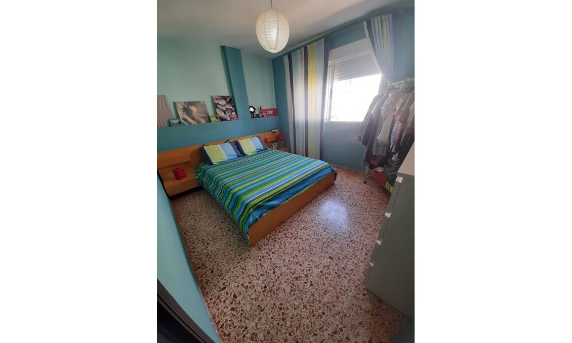 Használt Ingatlanok - Apartman -
Torrevieja - Costa Blanca