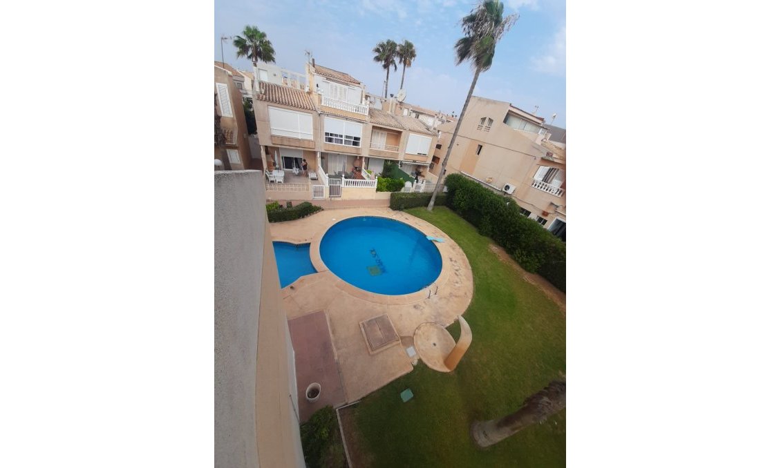 Wiederverkauf - Town House -
Torrevieja - Costa Blanca