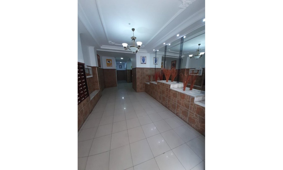 Revente - Appartement -
Torrevieja - Costa Blanca