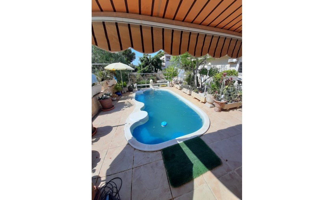 Wiederverkauf - Villa -
Orihuela Costa - Costa Blanca