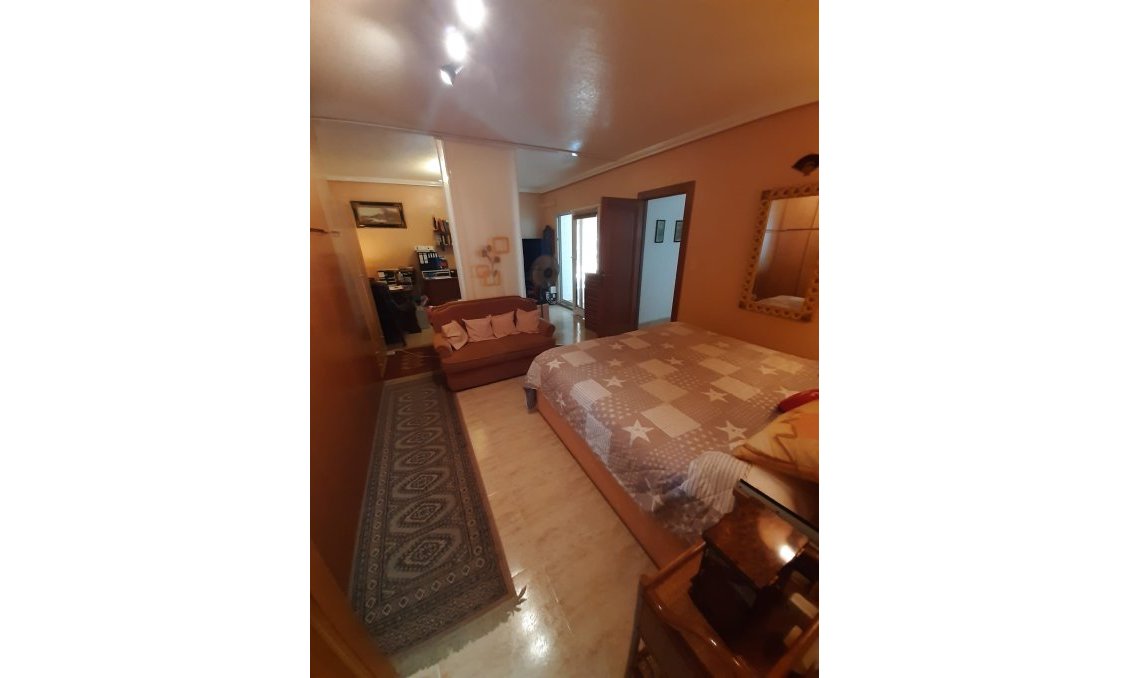 Wiederverkauf - Villa -
Orihuela Costa - Costa Blanca