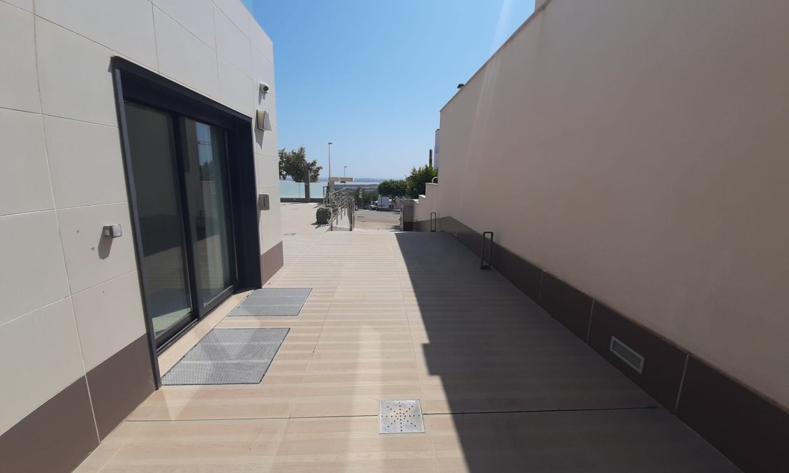 Használt Ingatlanok - Villa -
San Miguel de Salinas - Inland