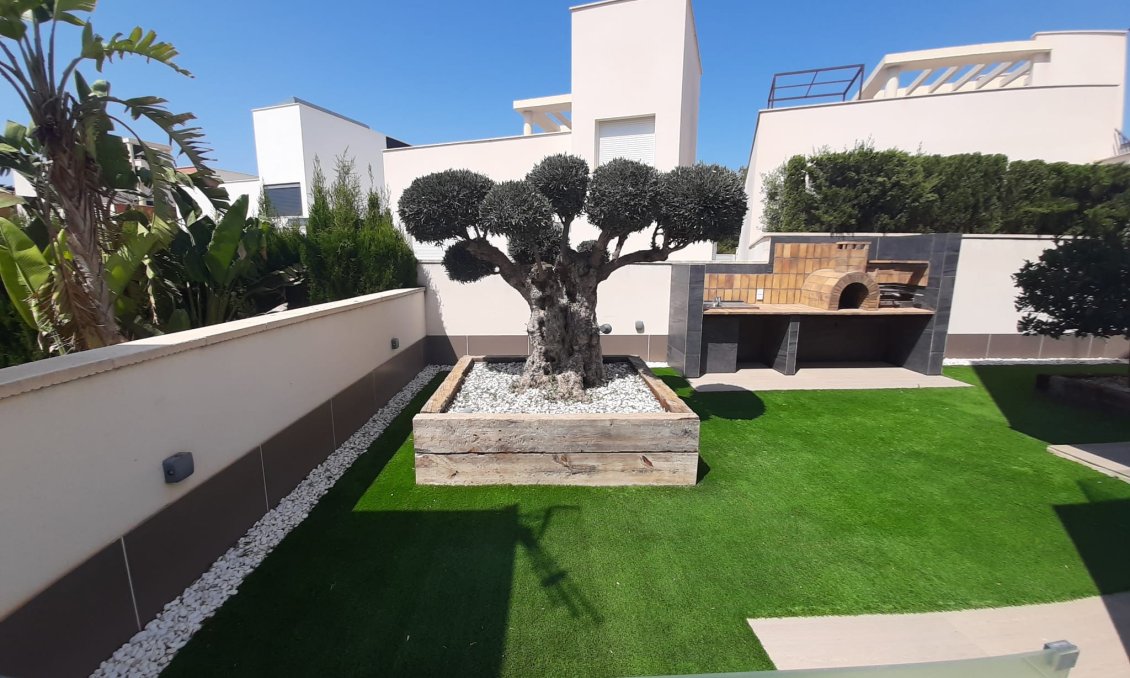 Használt Ingatlanok - Villa -
San Miguel de Salinas - Inland