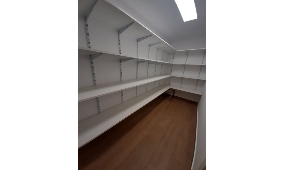 Használt Ingatlanok - Villa -
San Miguel de Salinas - Inland