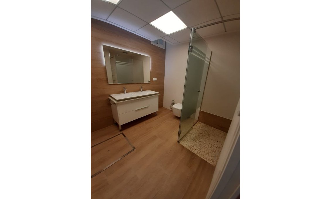 Használt Ingatlanok - Villa -
San Miguel de Salinas - Inland