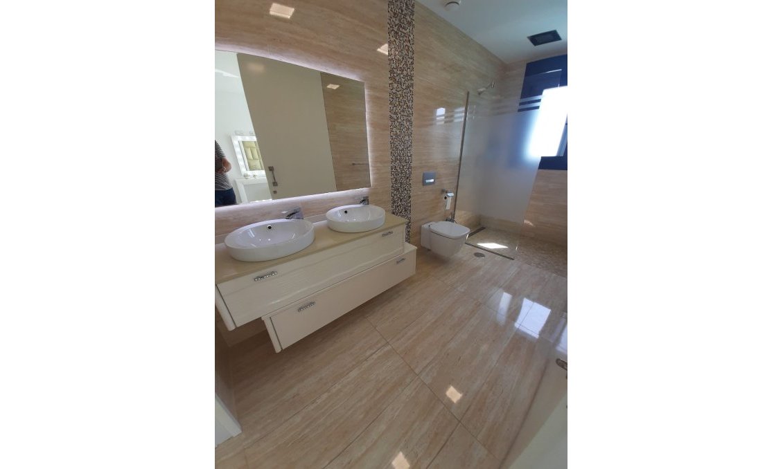 Használt Ingatlanok - Villa -
San Miguel de Salinas - Inland