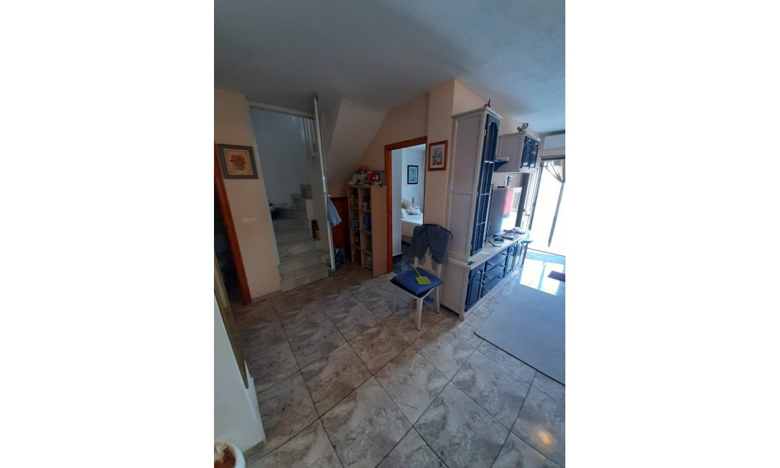 Használt Ingatlanok - Sorház -
Torrevieja - Costa Blanca