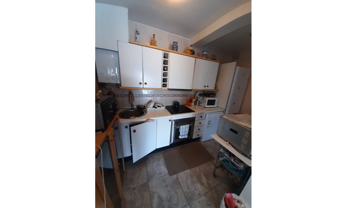 Használt Ingatlanok - Sorház -
Torrevieja - Costa Blanca