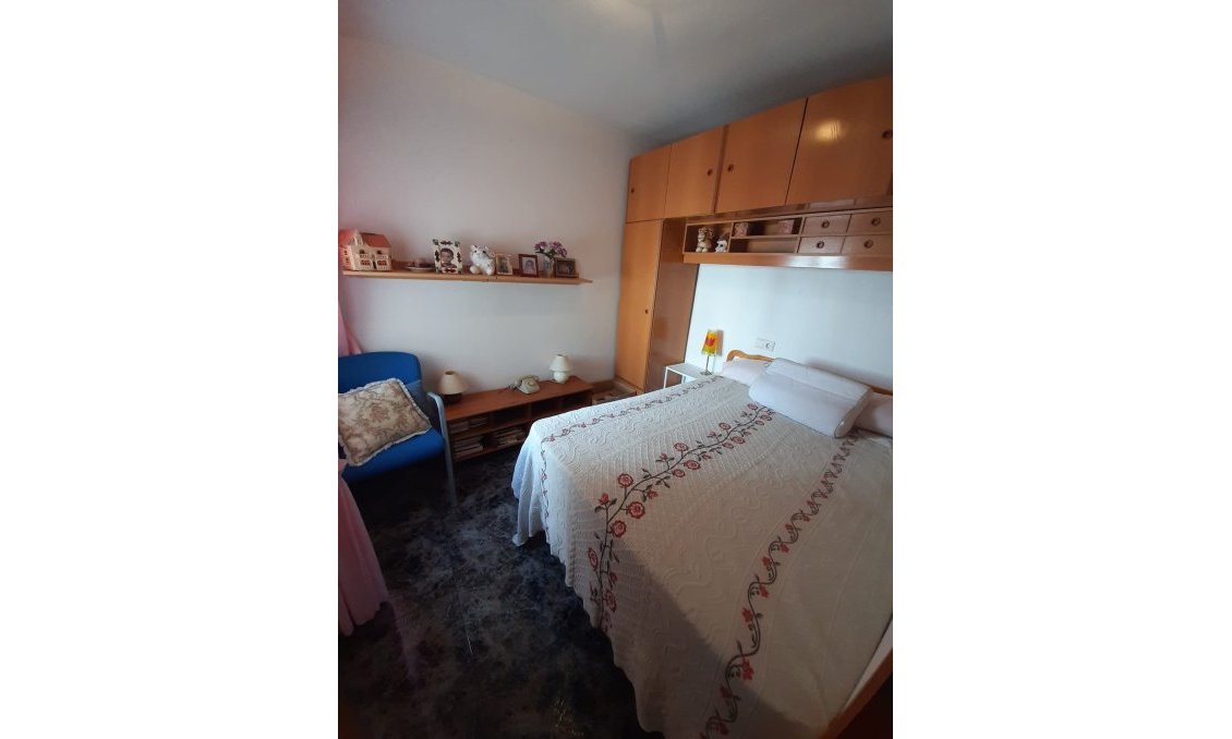 Használt Ingatlanok - Sorház -
Torrevieja - Costa Blanca