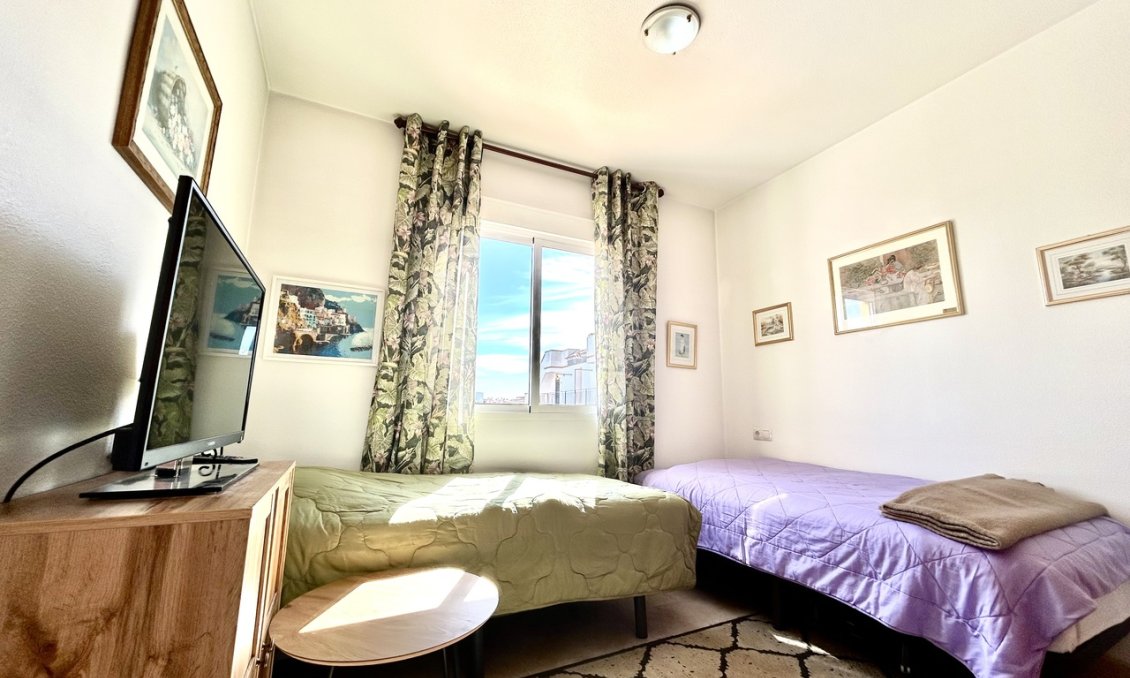 Használt Ingatlanok - Tetőtéri lakás -
La Zenia - Costa Blanca