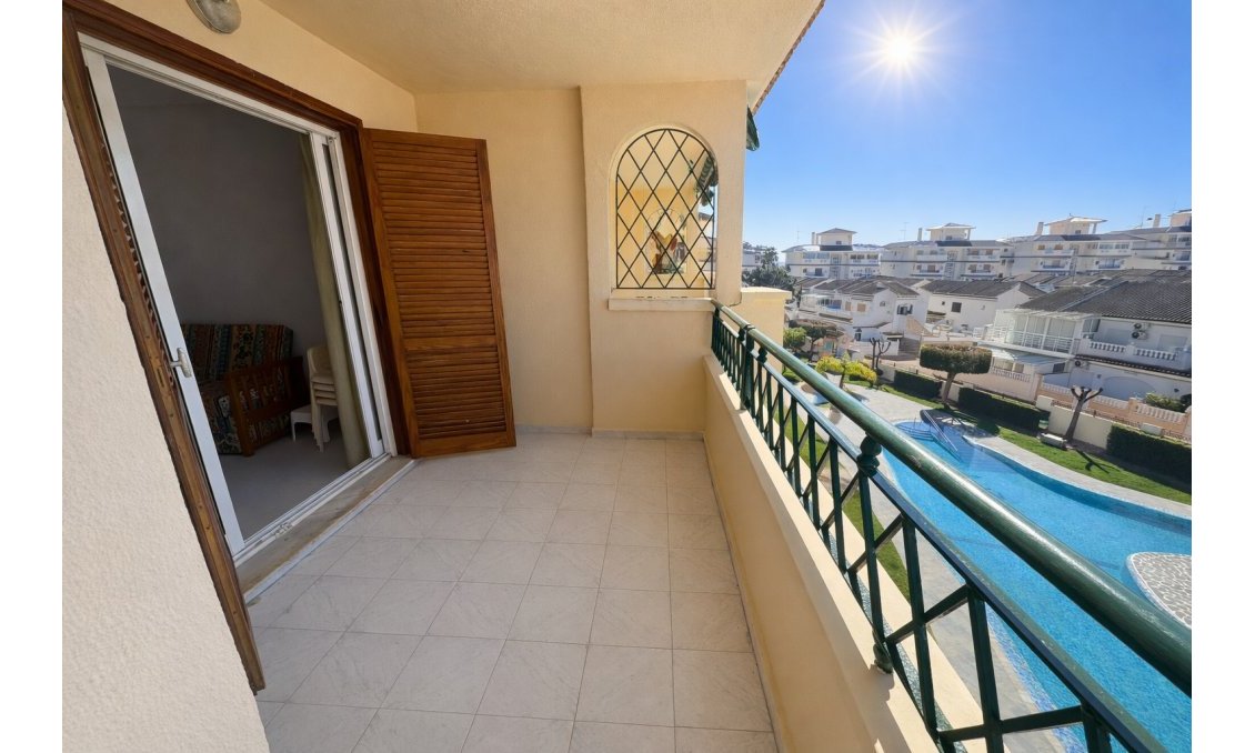 Használt Ingatlanok - Tetőtéri lakás -
Torrevieja - Costa Blanca