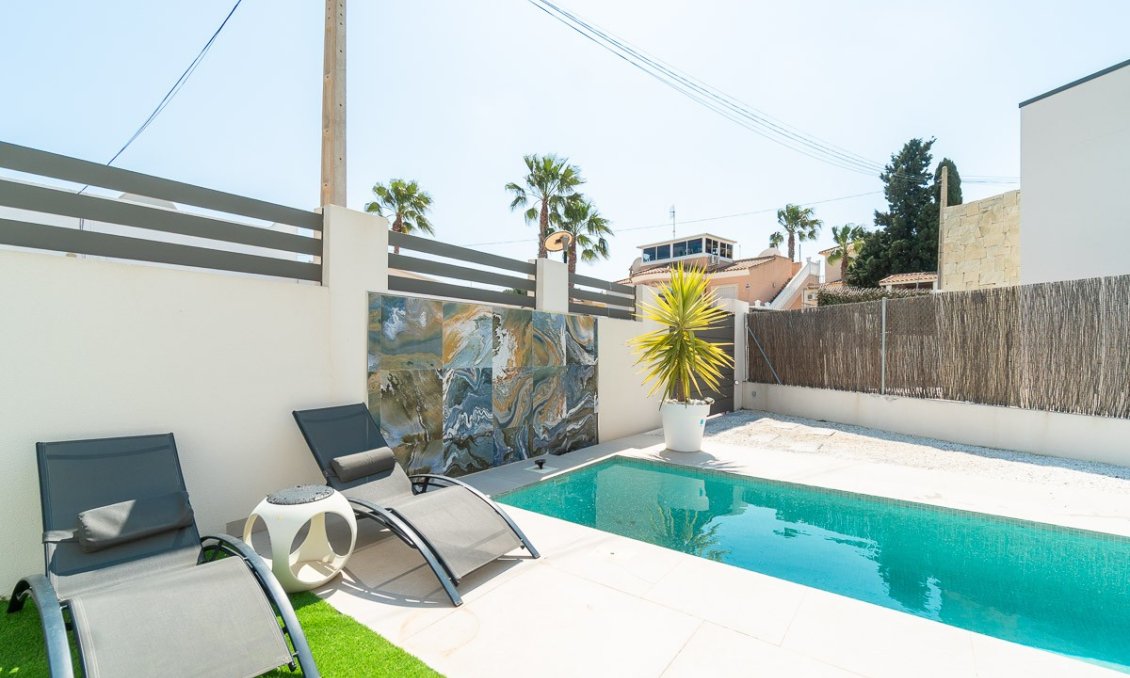 Használt Ingatlanok - Villa -
Orihuela Costa - Costa Blanca