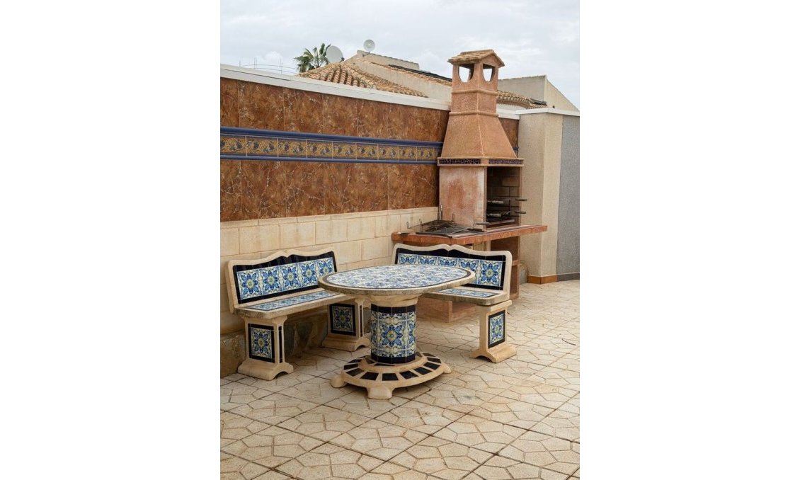 Használt Ingatlanok - Villa -
Playa Flamenca - Costa Blanca