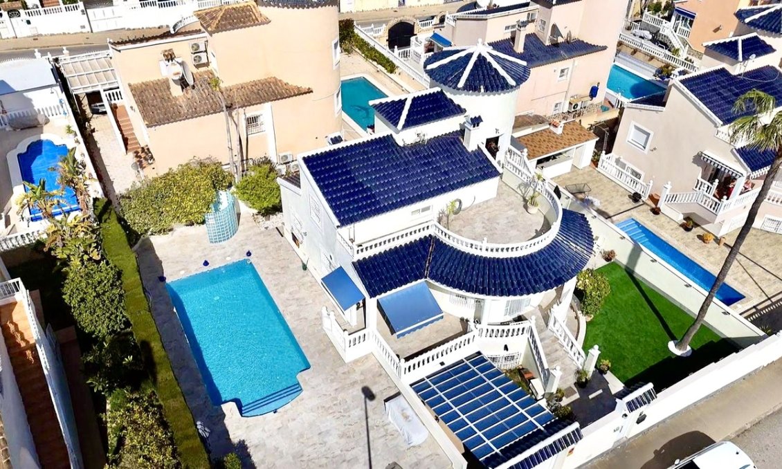 Használt Ingatlanok - Villa -
Pinar de Campoverde - Inland