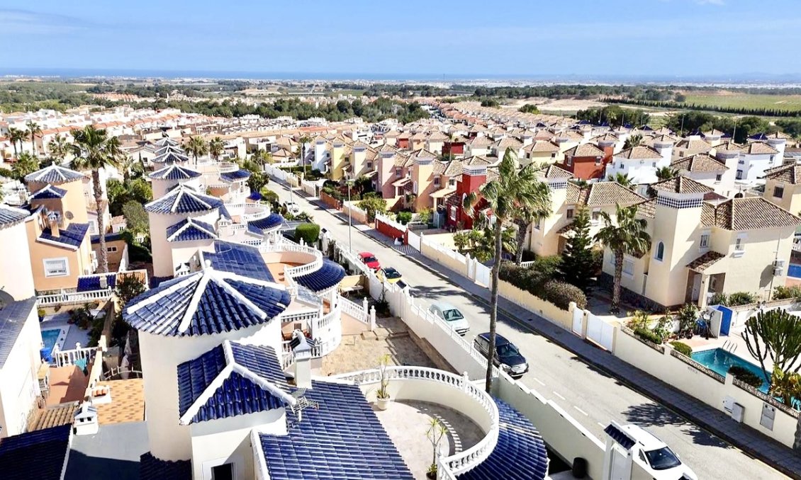 Használt Ingatlanok - Villa -
Pinar de Campoverde - Inland