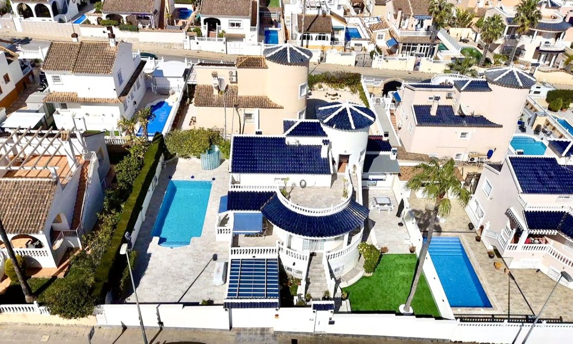 Használt Ingatlanok - Villa -
Pinar de Campoverde - Inland