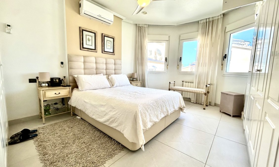 Használt Ingatlanok - Villa -
Pinar de Campoverde - Inland