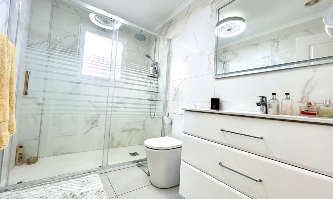 Használt Ingatlanok - Villa -
Pinar de Campoverde - Inland