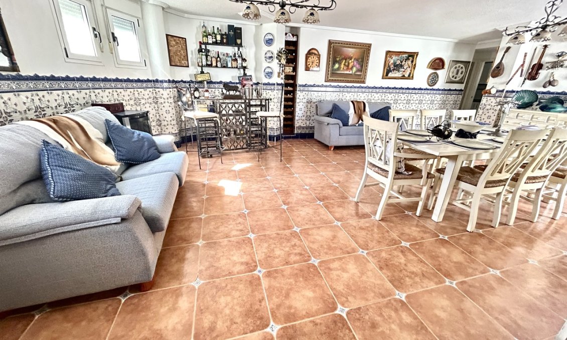 Használt Ingatlanok - Villa -
Pinar de Campoverde - Inland