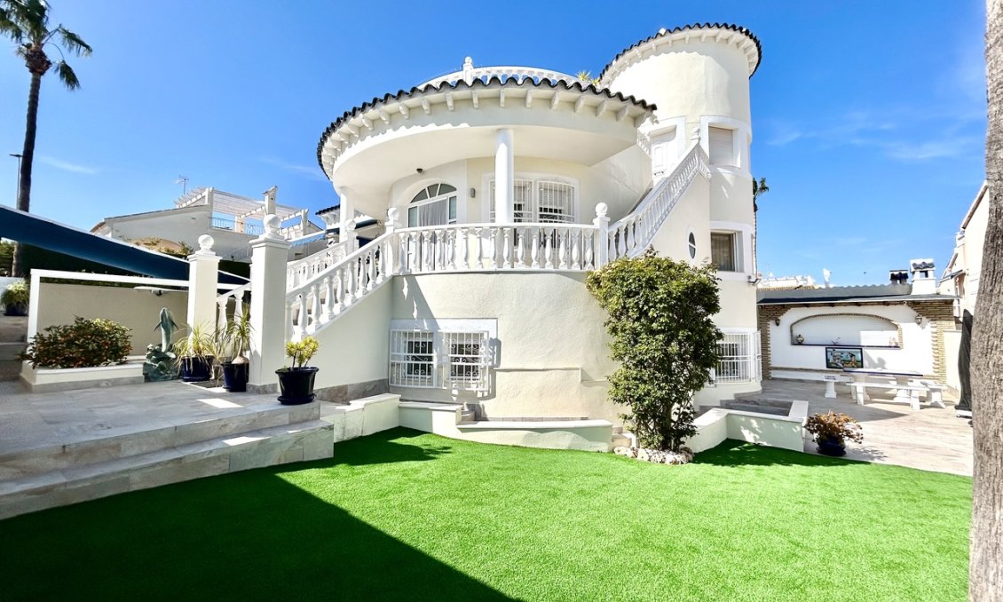 Használt Ingatlanok - Villa -
Pinar de Campoverde - Inland