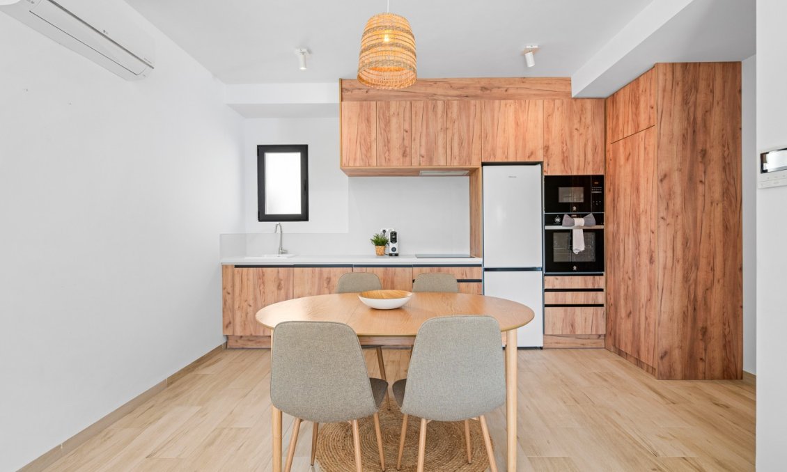 Használt Ingatlanok - Apartman -
San Miguel de Salinas - Inland