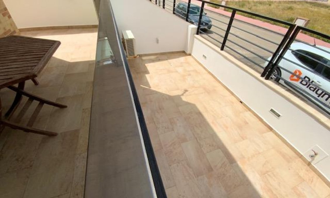 Használt Ingatlanok - Villa -
Roldan - Inland