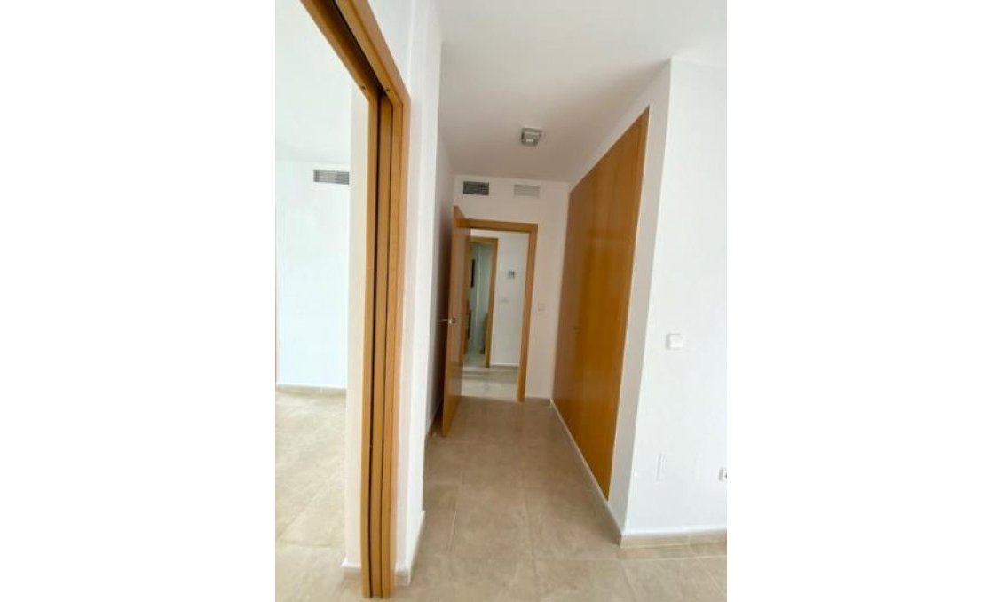 Használt Ingatlanok - Villa -
Roldan - Inland