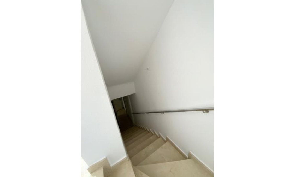 Használt Ingatlanok - Villa -
Roldan - Inland