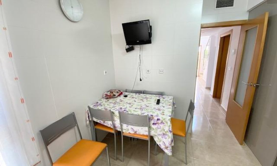 Használt Ingatlanok - Villa -
Roldan - Inland