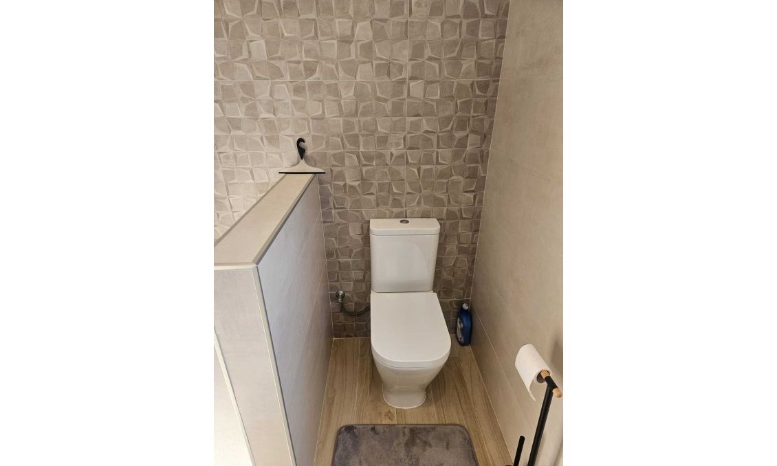 Használt Ingatlanok - Villa -
Torrevieja - Costa Blanca