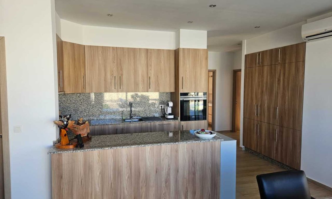 Használt Ingatlanok - Villa -
Torrevieja - Costa Blanca