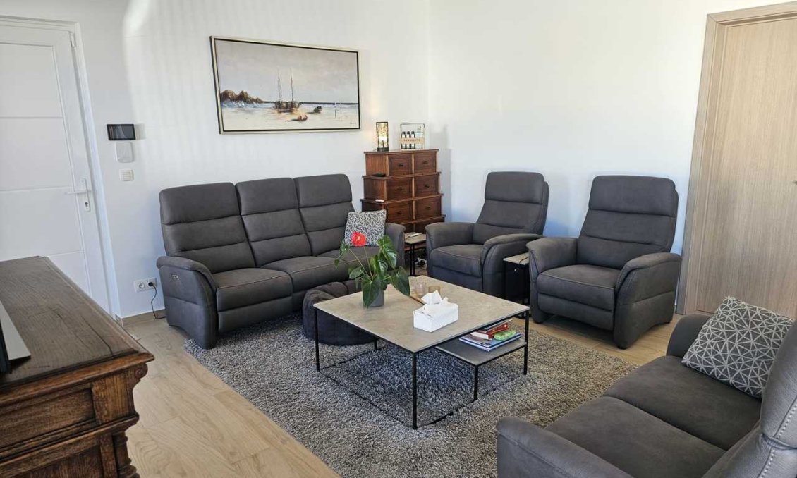 Használt Ingatlanok - Villa -
Torrevieja - Costa Blanca