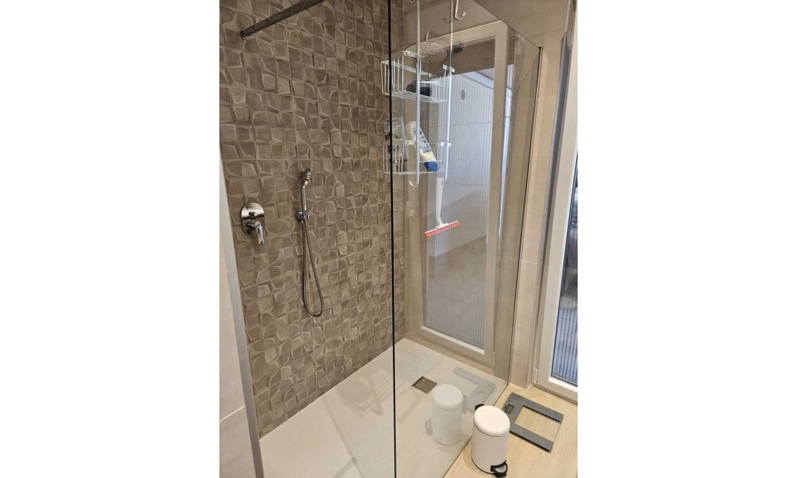 Használt Ingatlanok - Villa -
Torrevieja - Costa Blanca